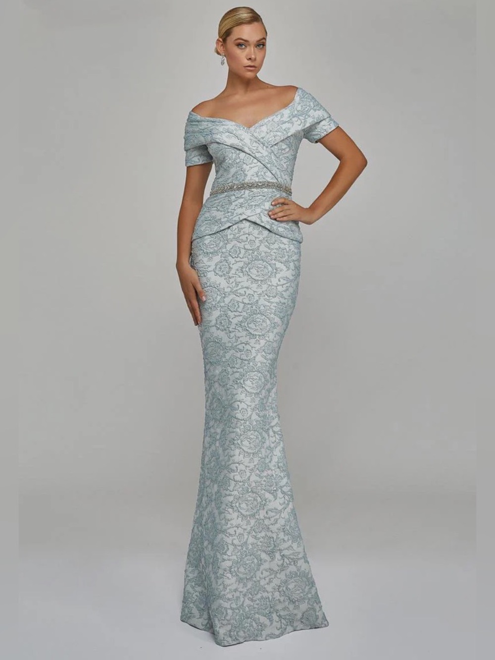 TERANI COUTURE MOTHER OF THE BRIDE 1921M0727
Powder blue